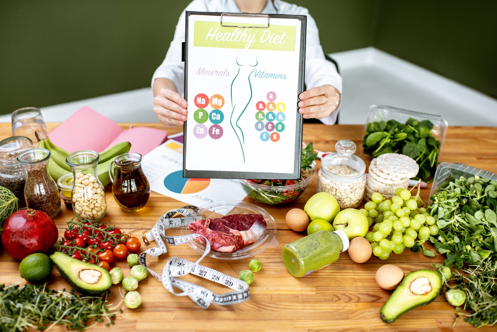 Czy wyniki „w normie” zawsze oznaczają zdrowie? Kiedy warto rozważyć suplementację witamin i minerałów 13 witaminy i suplementy w diecie